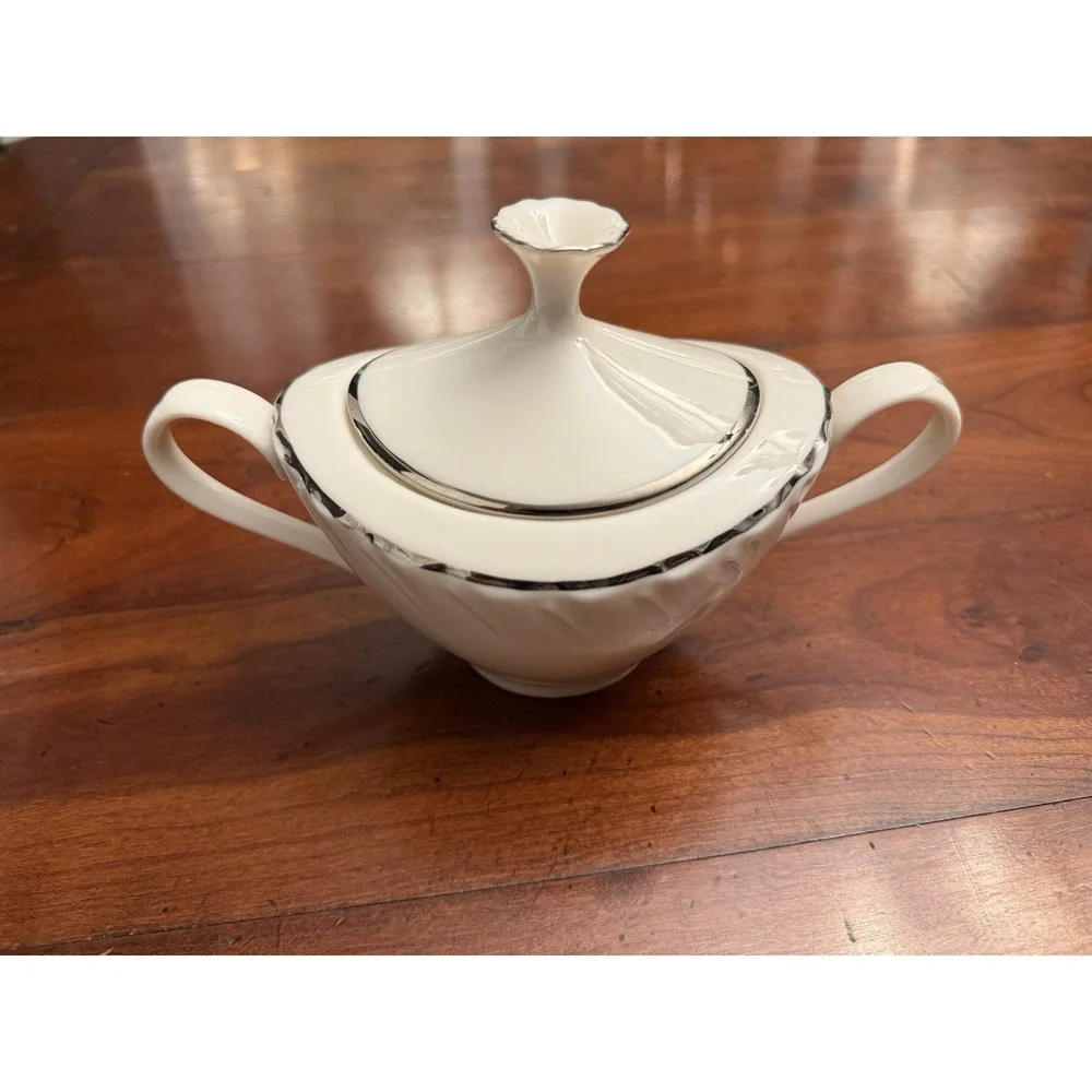 Vintage‎ Lenox Weatherly Creamer and Lidded Sugar Bowl Set Ivory Platinum Swirl